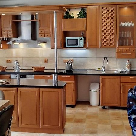 Apartmany Pod Baruncinou Skolou Česká Skalice Kültér fotó